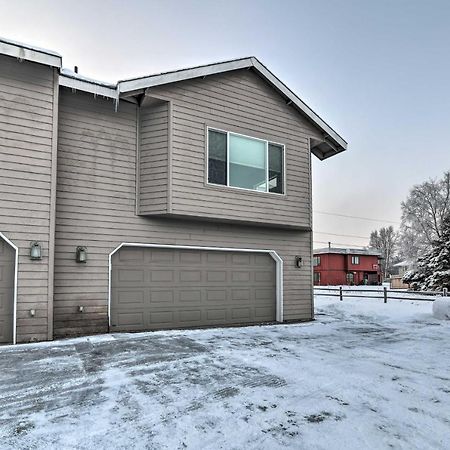 Cozy Anchorage Townhome Less Than Half Mile To Jewel Lake! 外观 照片