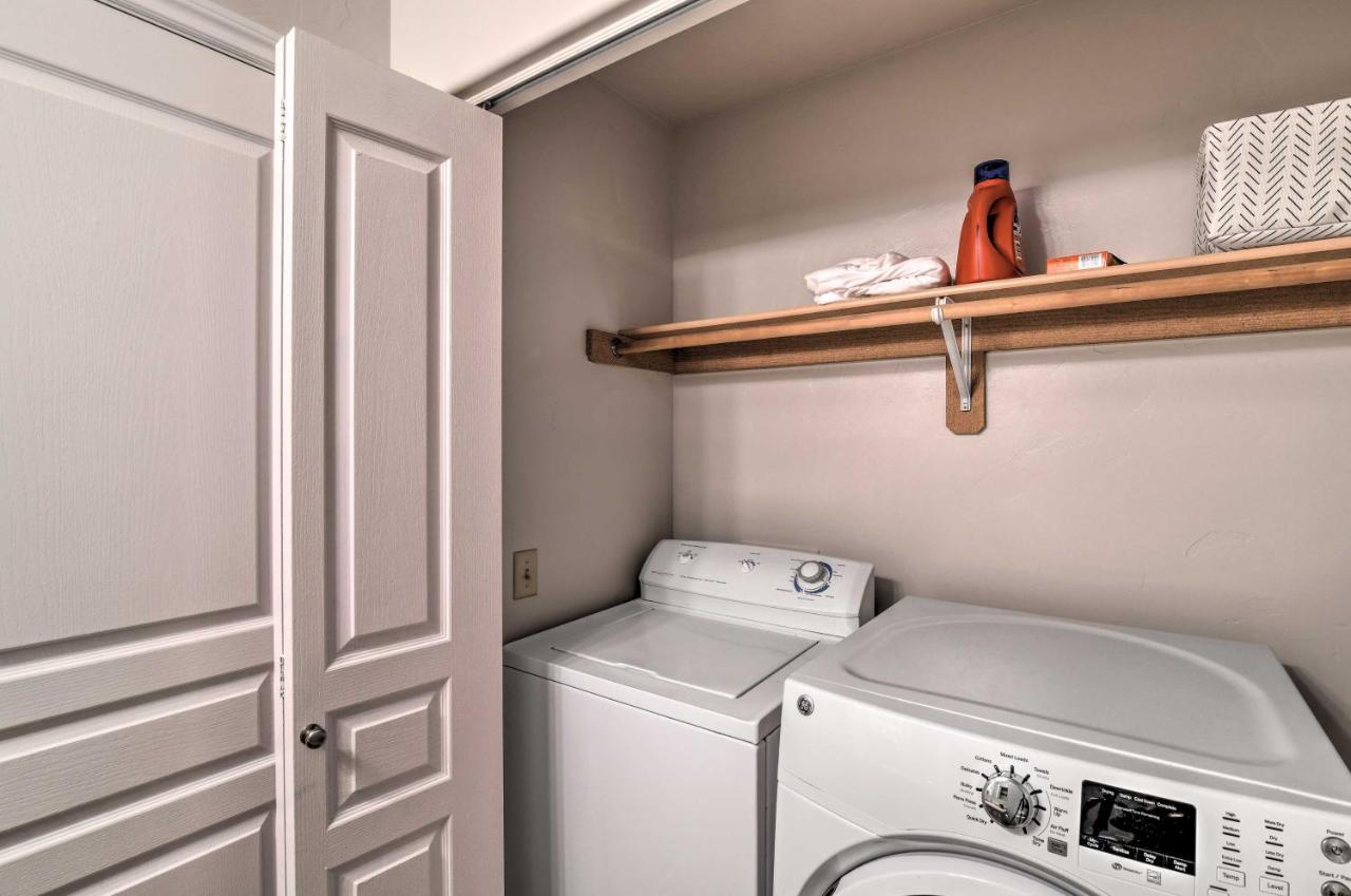 Cozy Anchorage Townhome Less Than Half Mile To Jewel Lake! 外观 照片