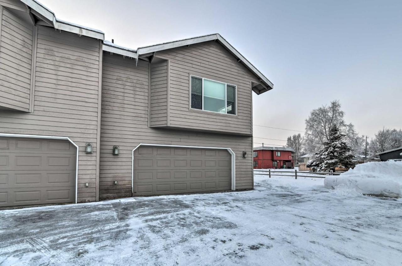 Cozy Anchorage Townhome Less Than Half Mile To Jewel Lake! 外观 照片